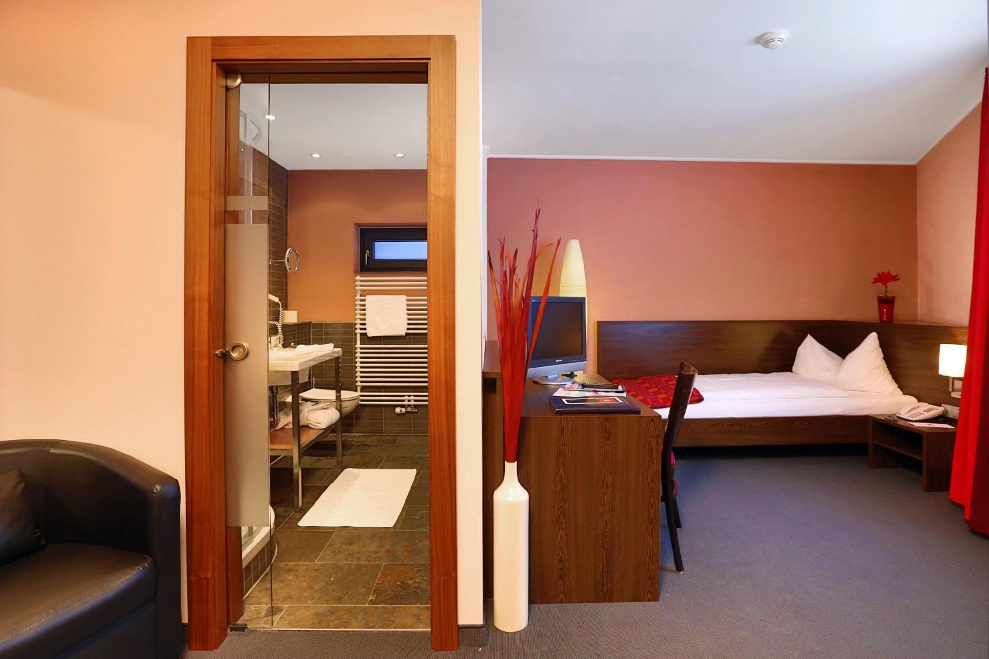 אוברגורגל Josl Mountain Lounging Hotel - Adults Only! מראה חיצוני תמונה